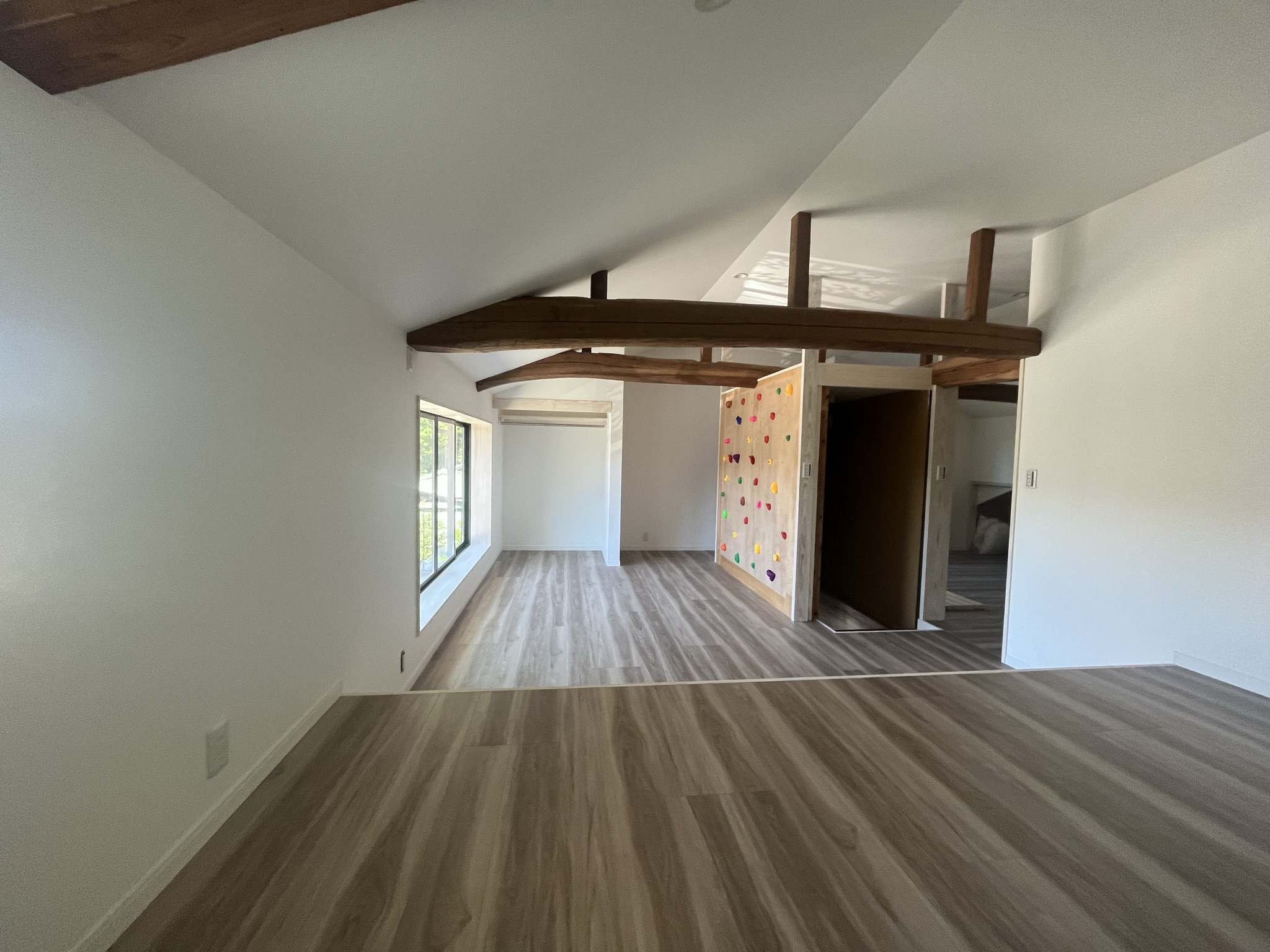 ボルダリングができる家